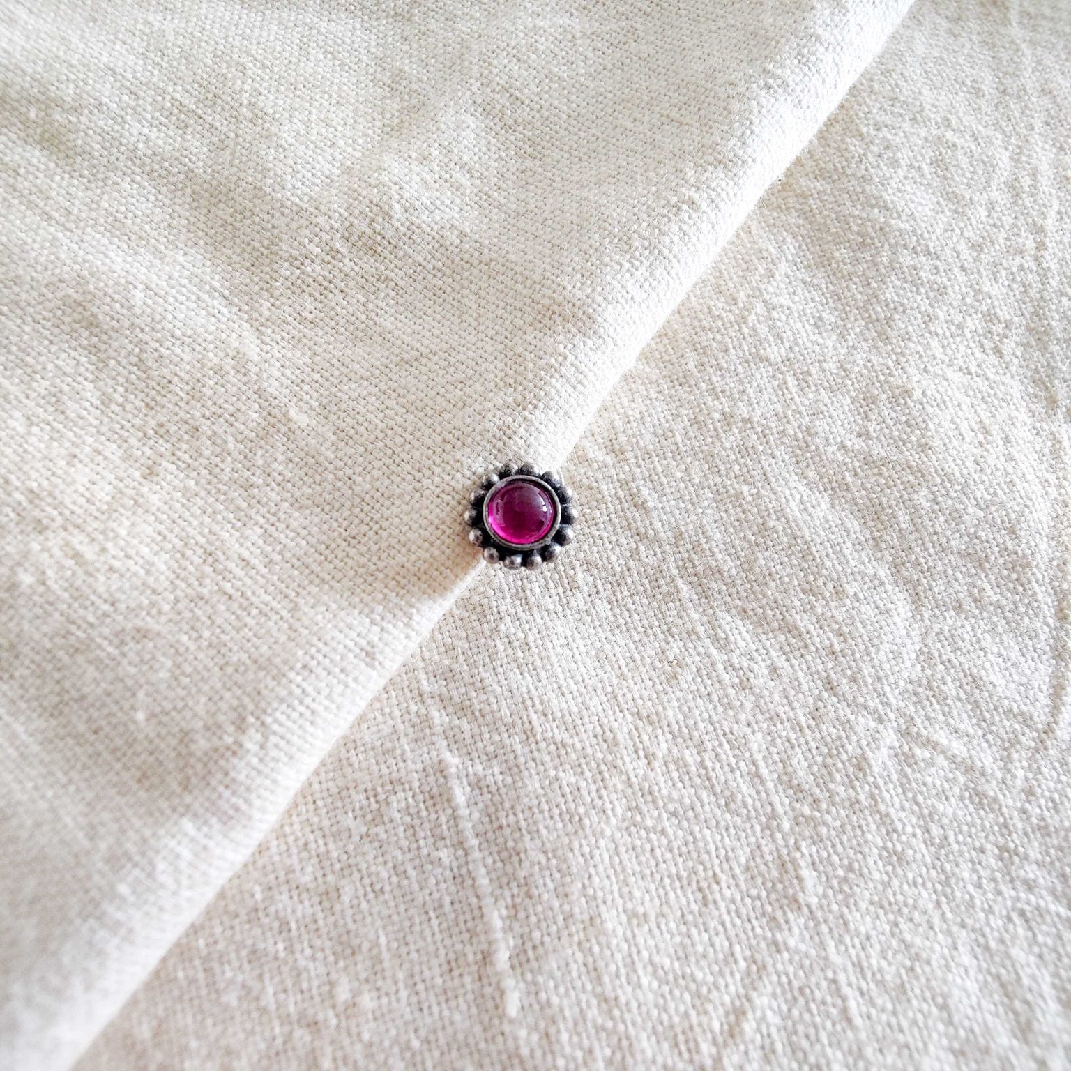 Wired Nose Pin image 0