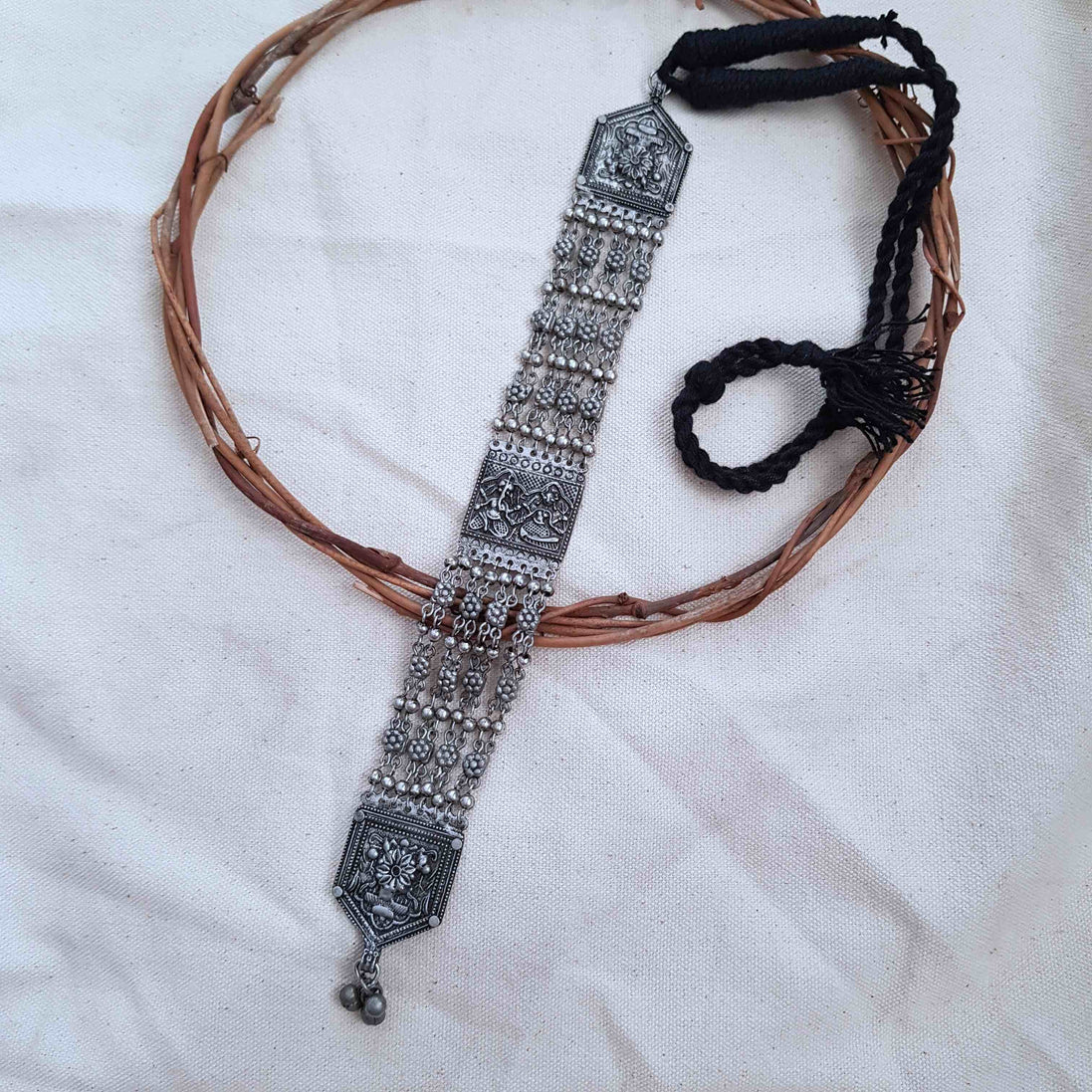 Rajawadi Tie