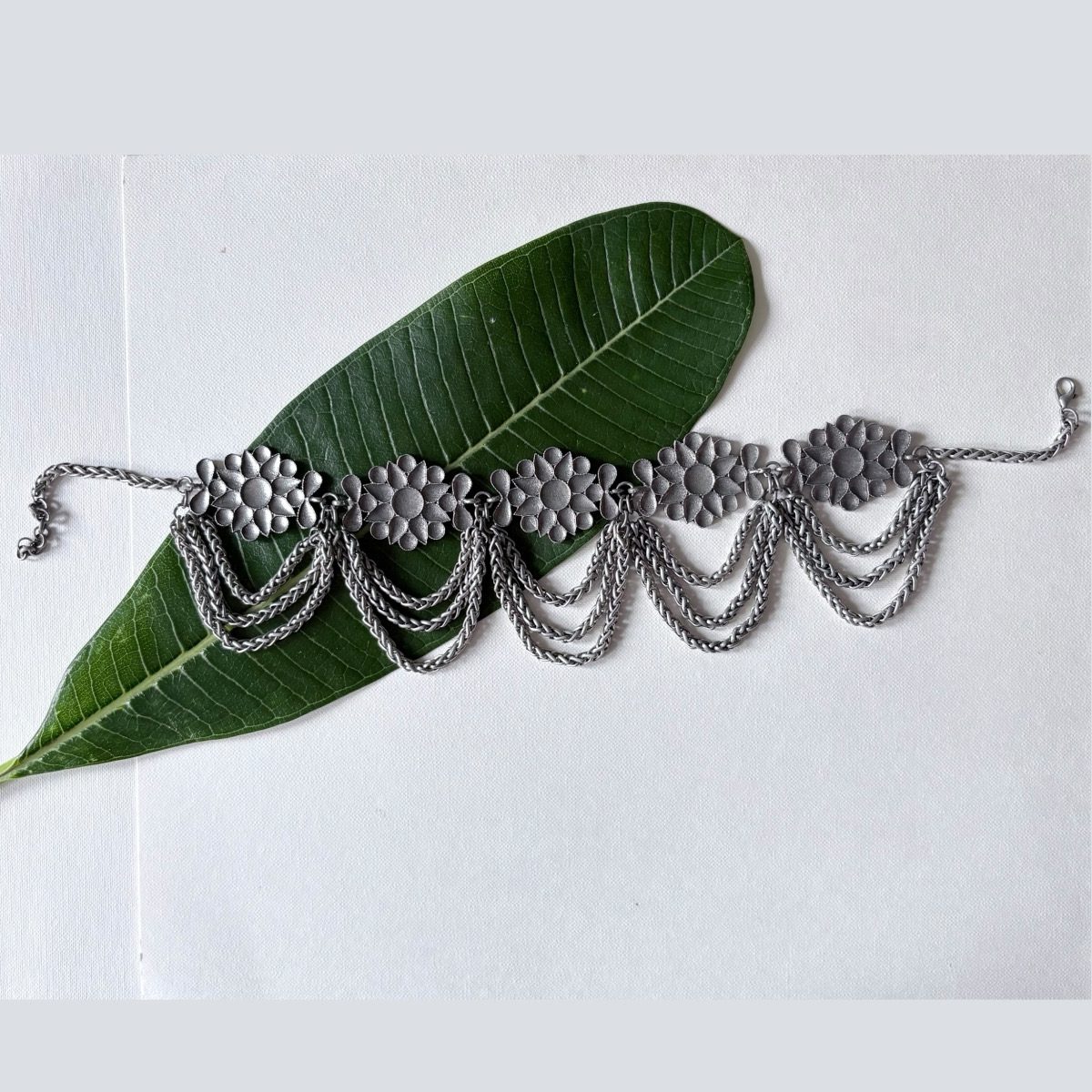 Anvaya Chain Choker Necklace