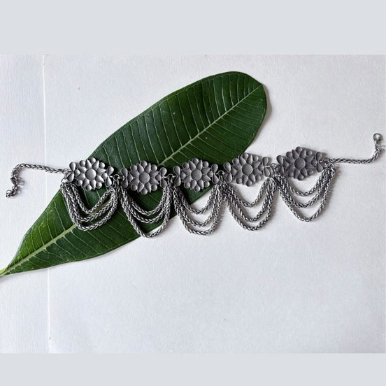 Anvaya Chain Choker Necklace