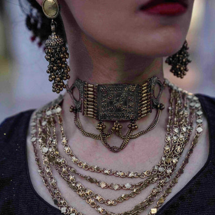 Choras Chain Choker Necklace image 4