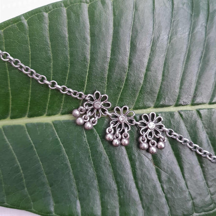 Three Flower Anklet image 1