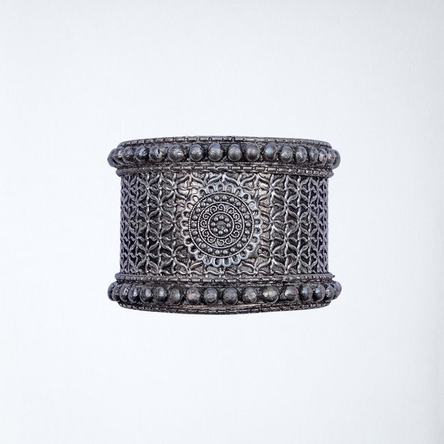 Carved Flower Kada image 0