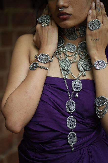 Jalakriti Pendant Necklace