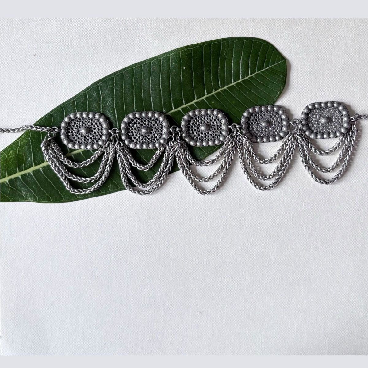 Jalakriti Chain Choker Necklace