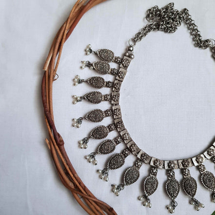 Patta Choker Necklace With Pearls