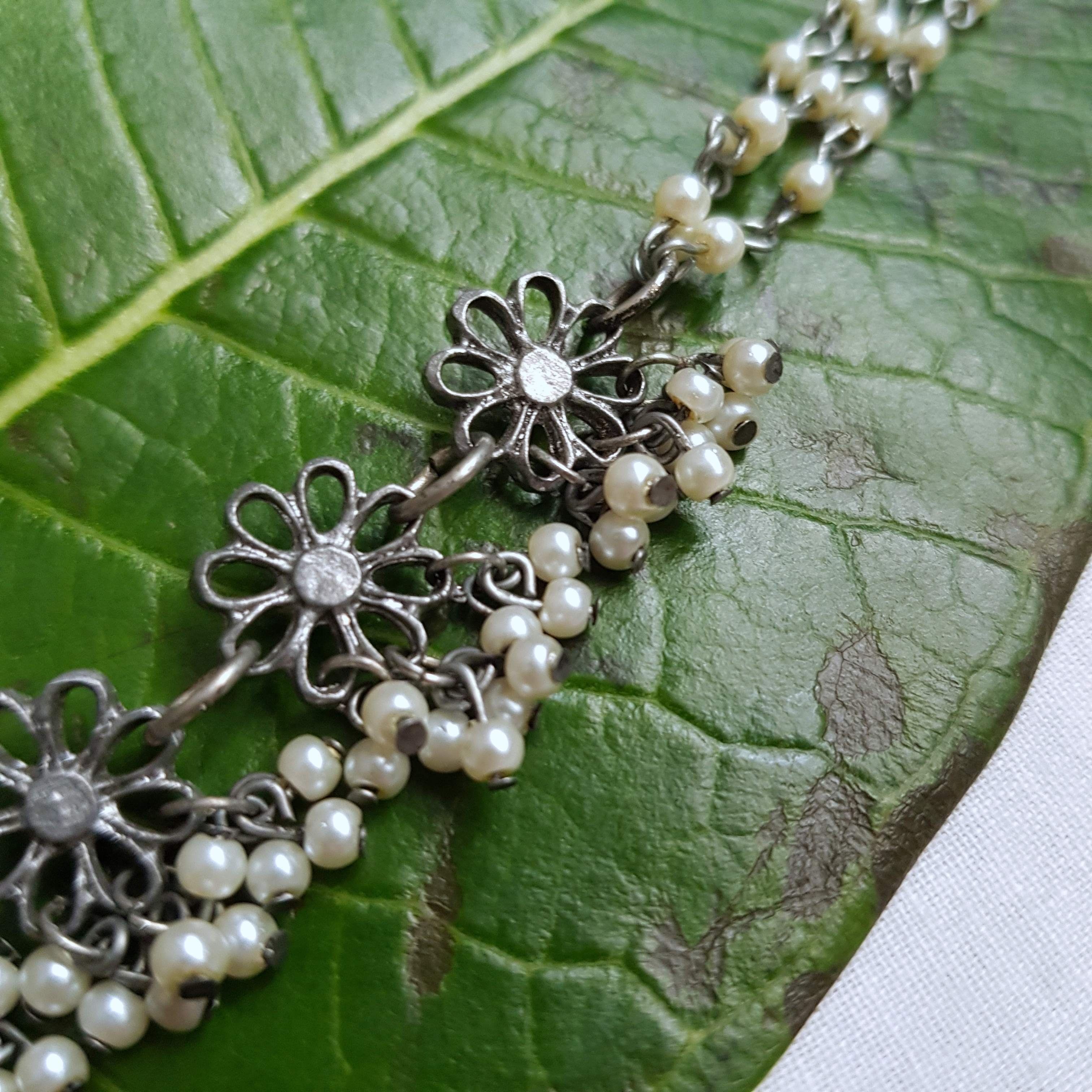 Flower Choker Necklace