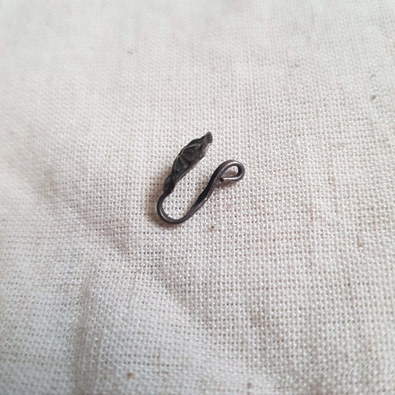 round flower nose clip