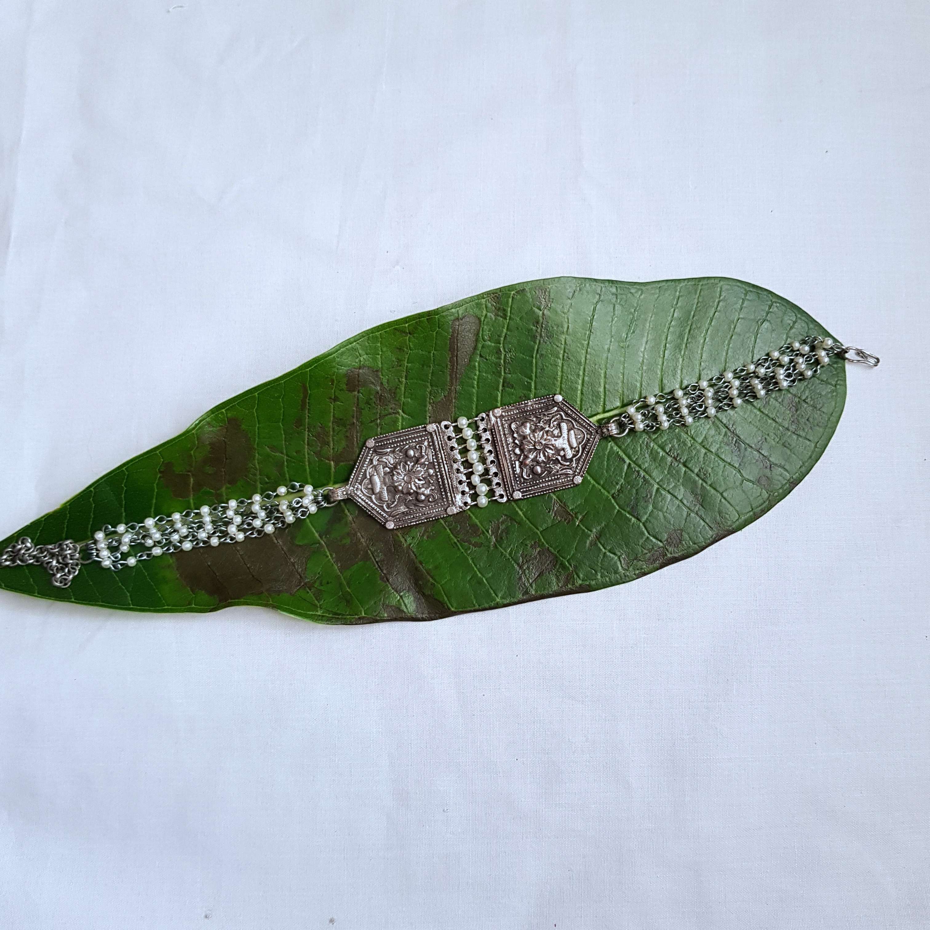 Choras Choker Necklace