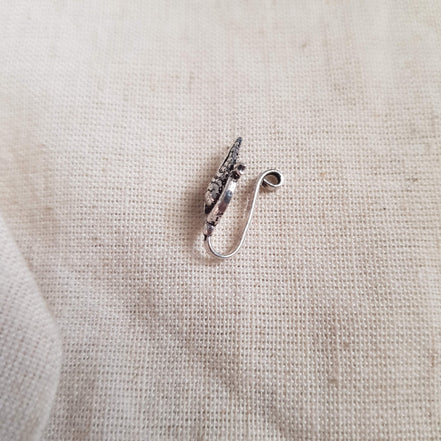 peacock nose clip image 1