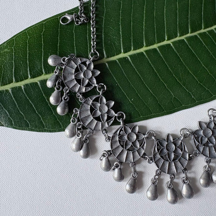 Chandrapushpa Chain Choker Necklace