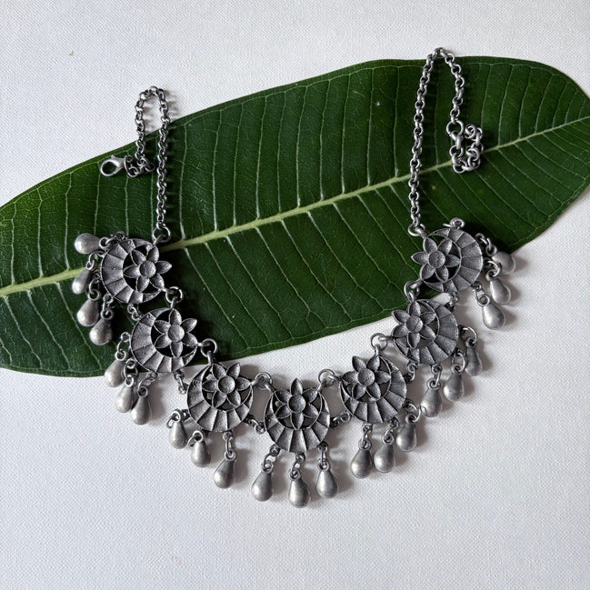 Chandrapushpa Chain Choker Necklace