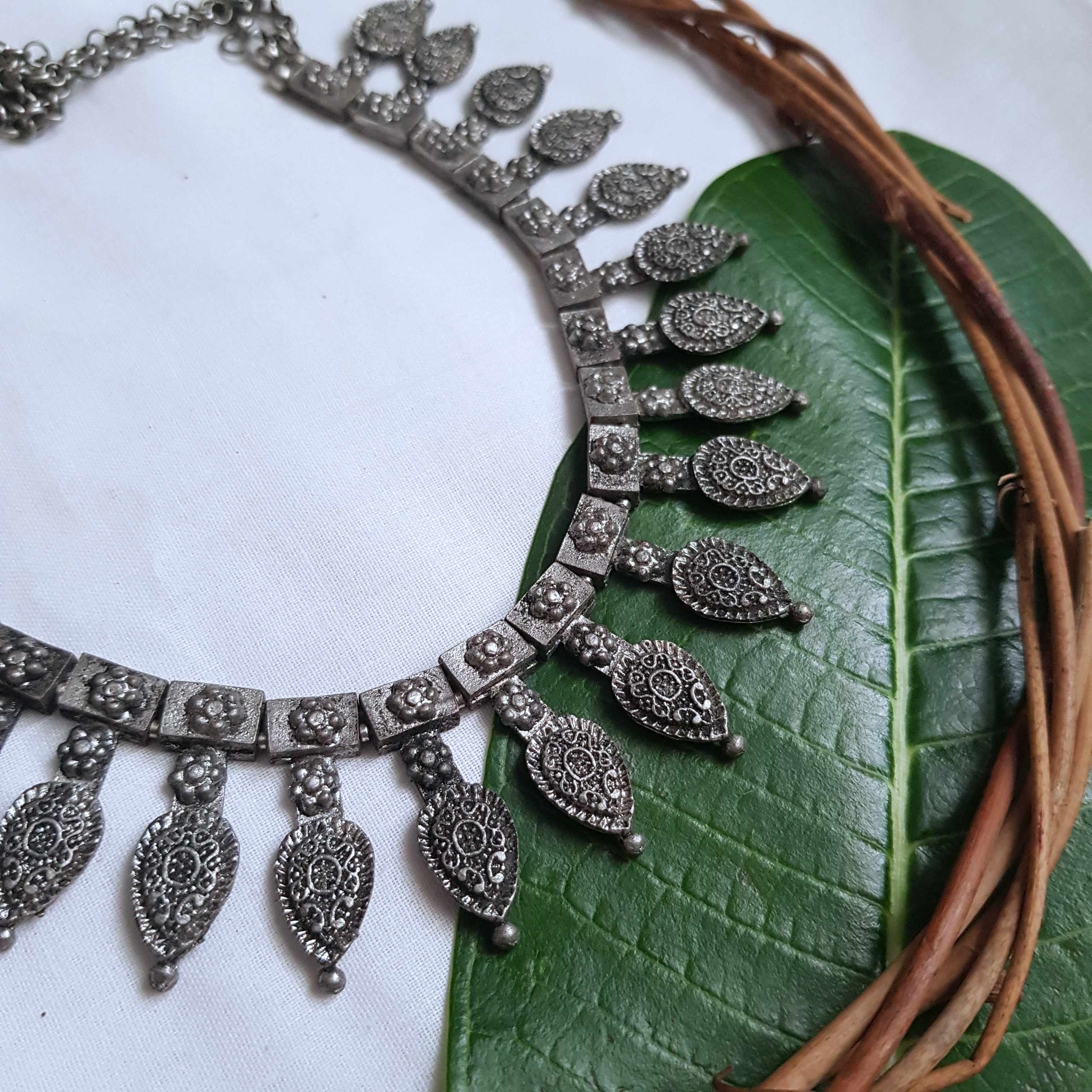 Patta Choker Necklace