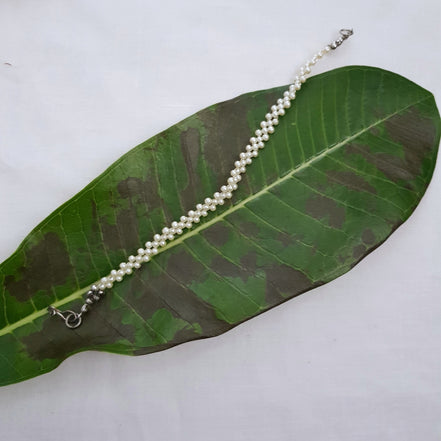 Glass Pearl Bracelet