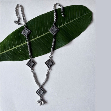 Maniratna Side Charm Necklace