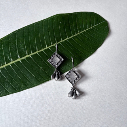 Maniratna Hoop Hanging Earrings