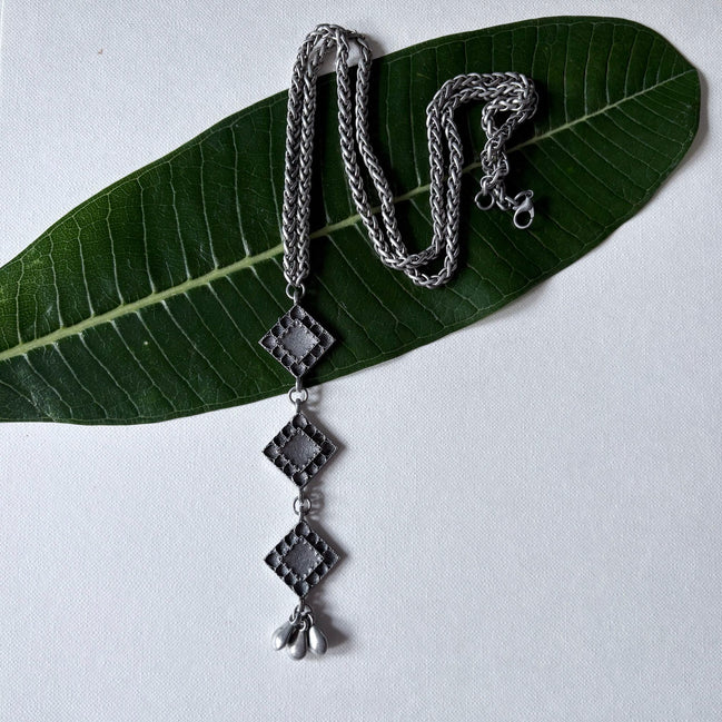 Maniratna Pendant Necklace