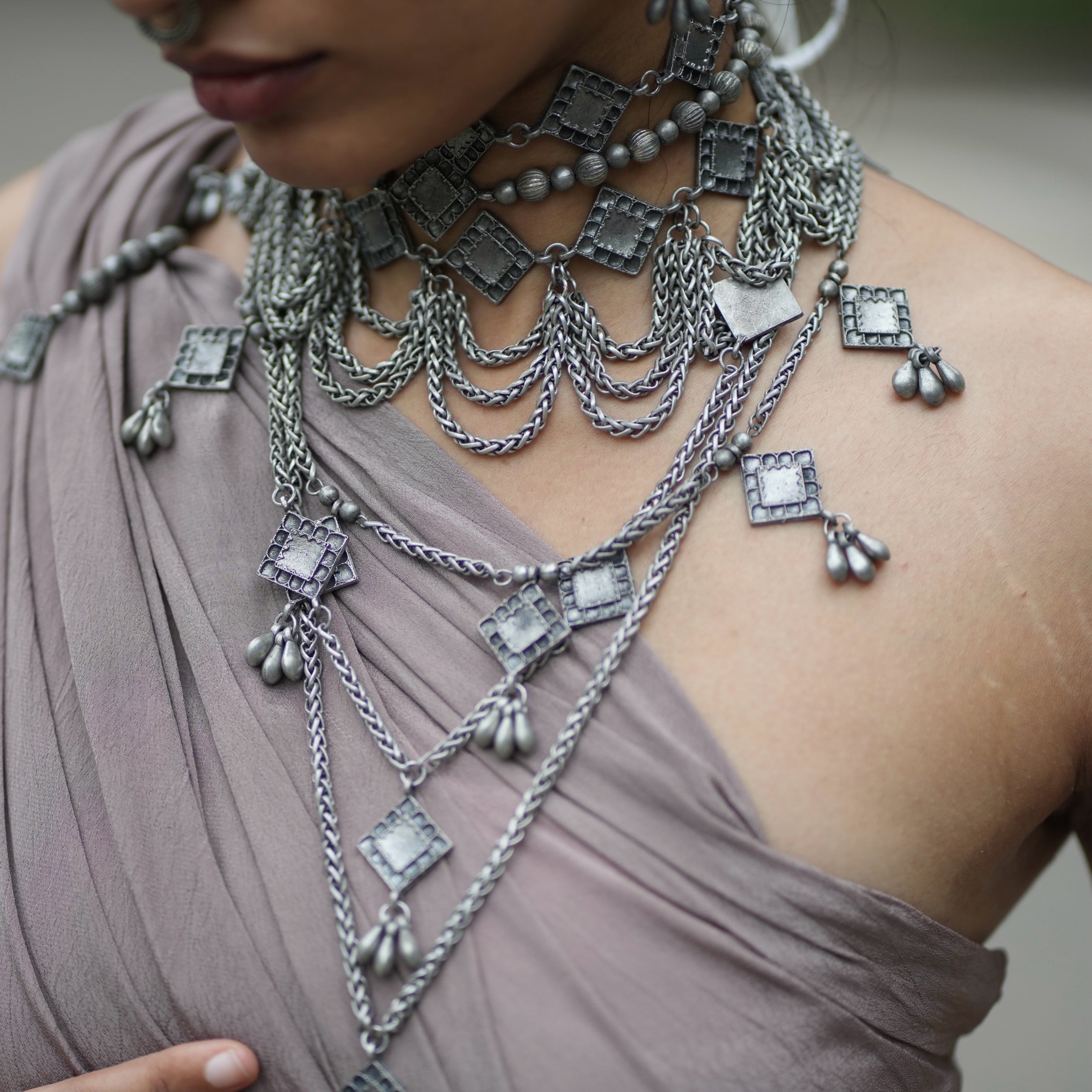 Maniratna Hanging Charm Necklace