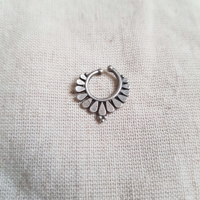 open flower septum ring