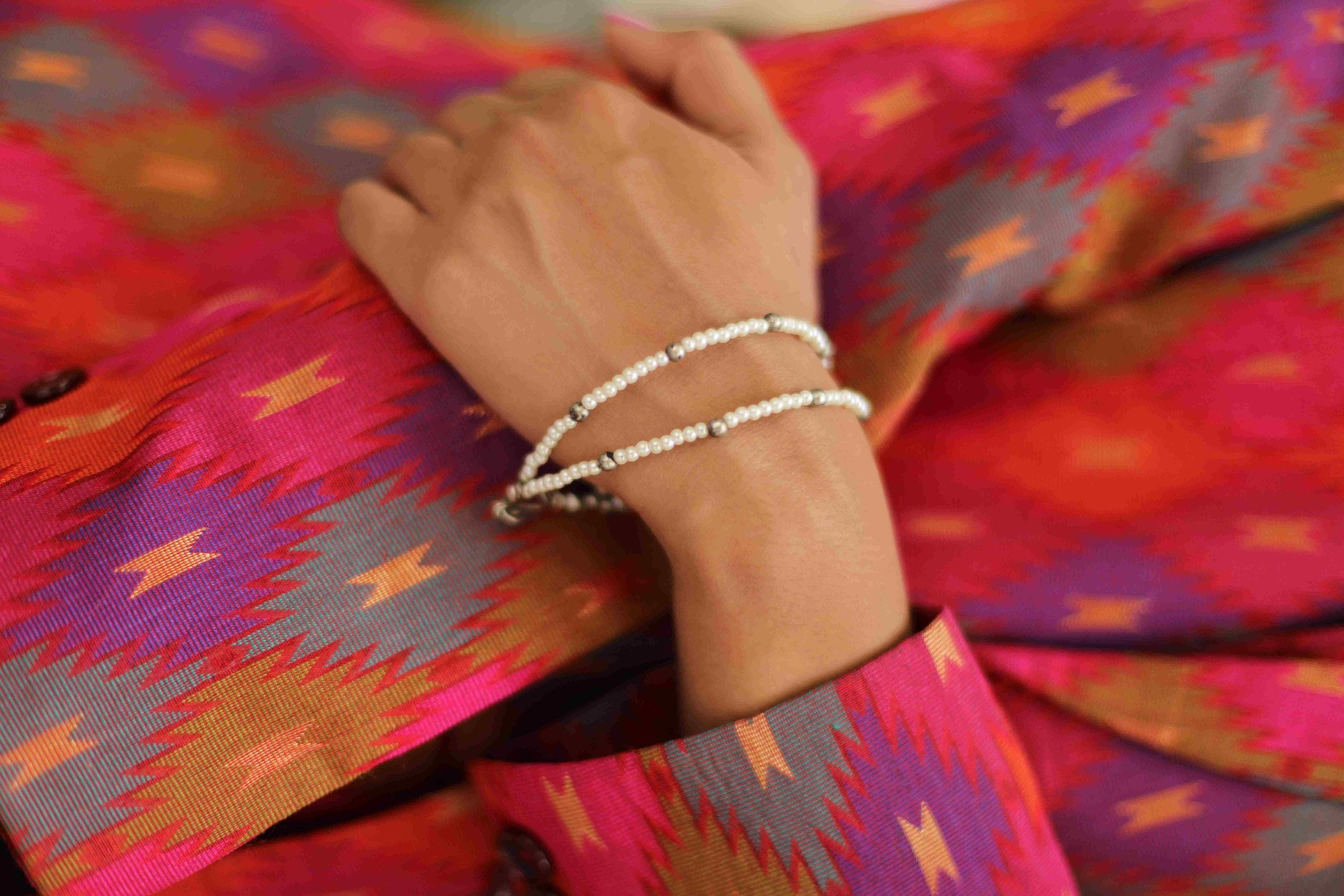 Glass Pearl Bracelet