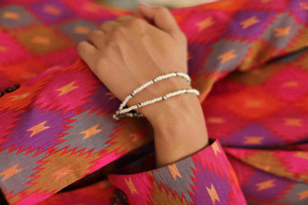 Glass Pearl Bracelet