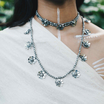 Daisy Necklace image 1