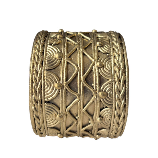 Tribhuja Brass Bangle
