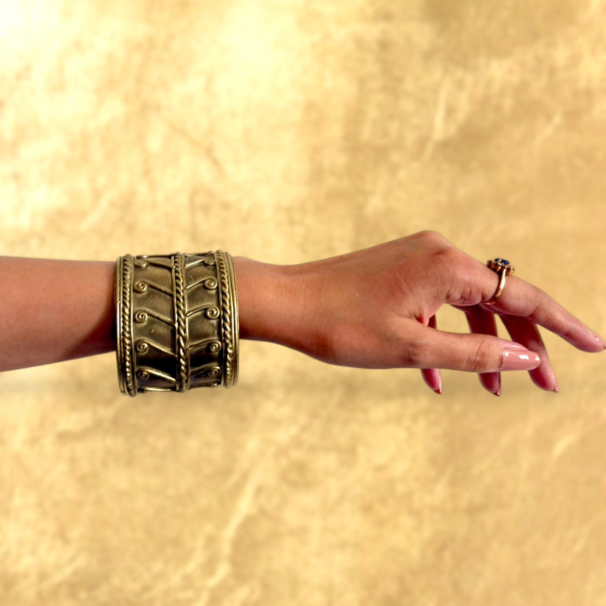 Gara Brass Bangle