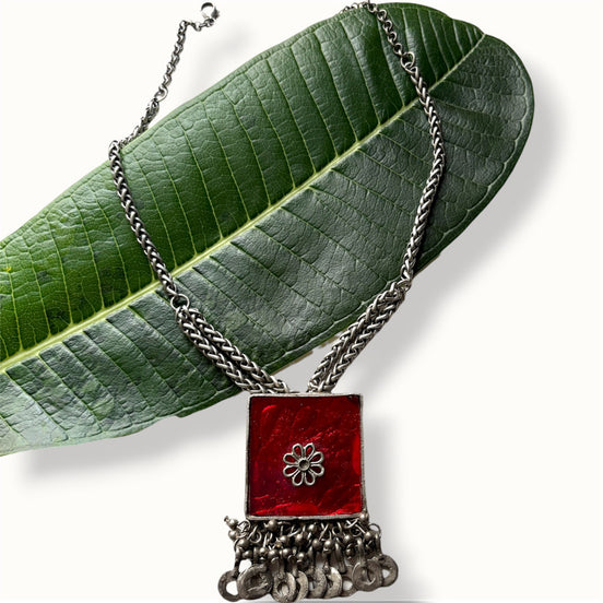 Upcycled Glass Chain