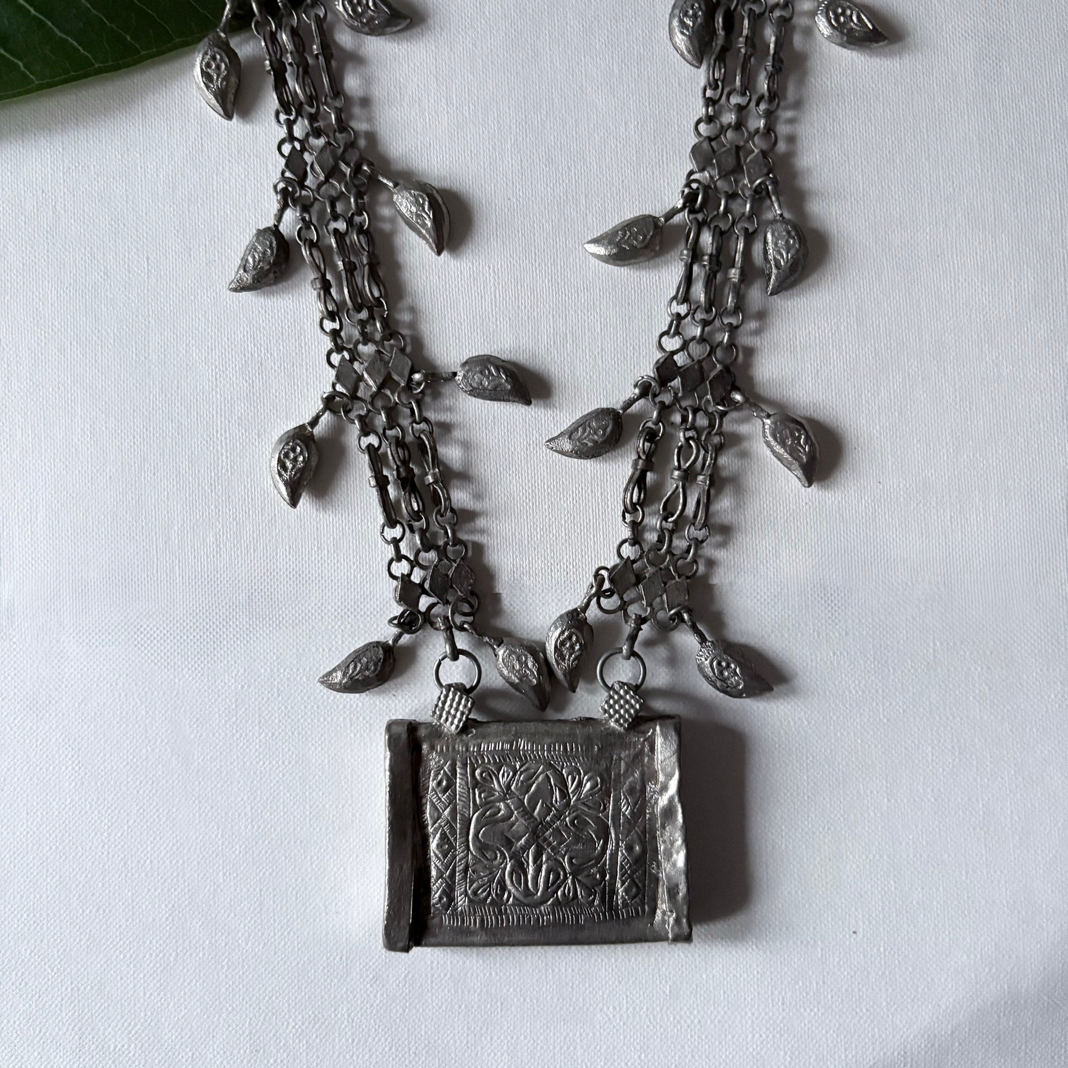 Vintage Charm Pendant Necklace
