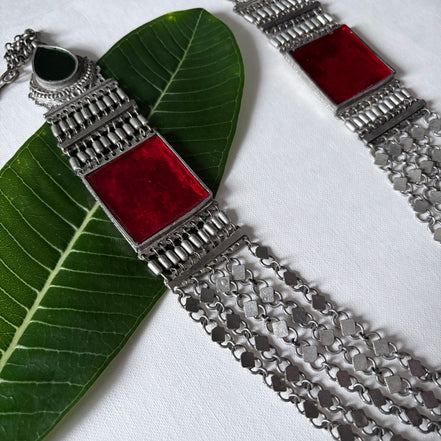 Queen's Glasswork Necklace