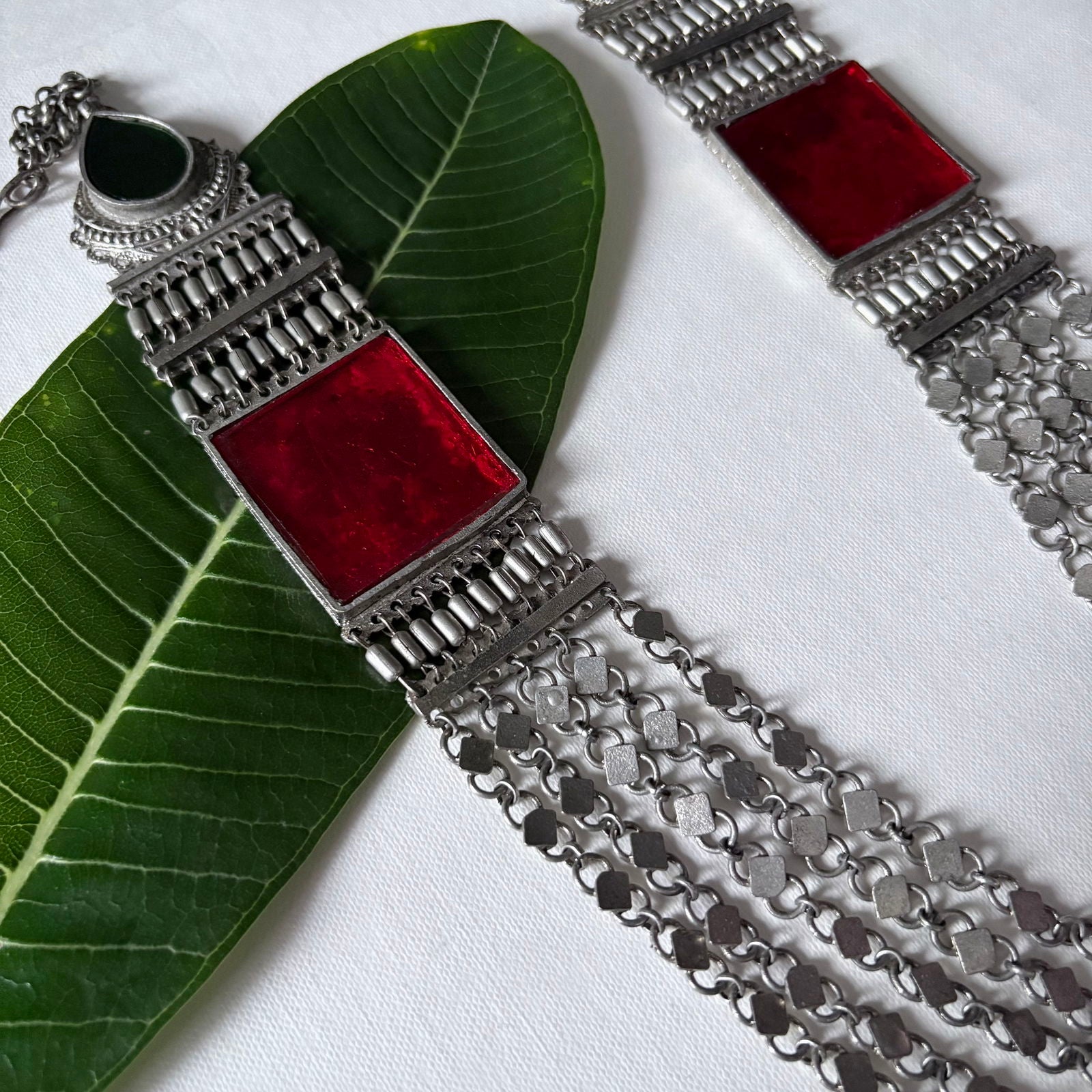 Queen’s Glasswork Necklace