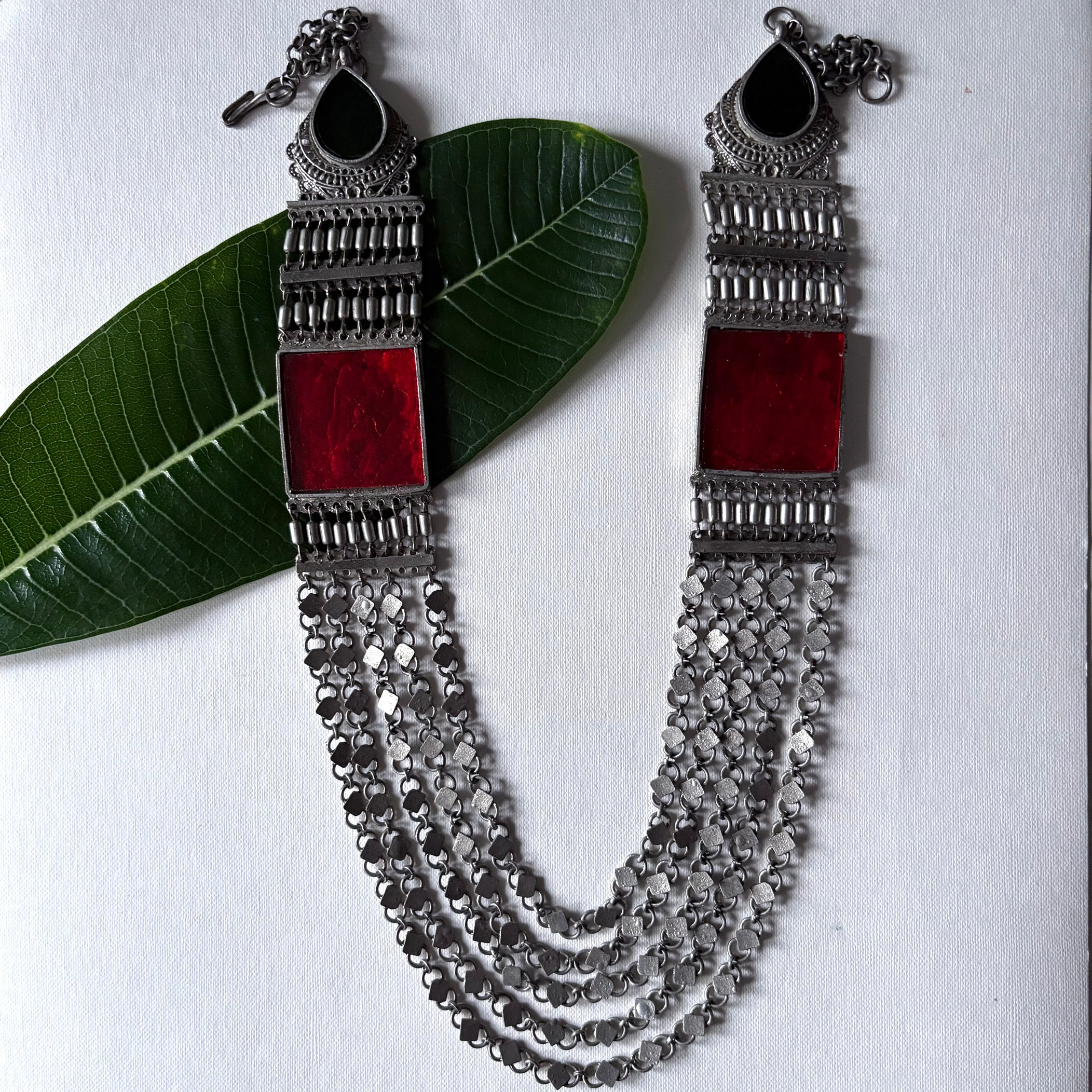 Queen's Glasswork Necklace