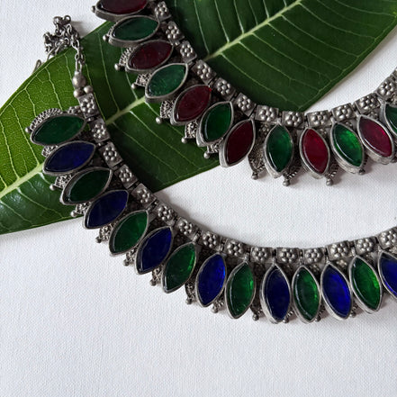 Patta Glasswork Choker