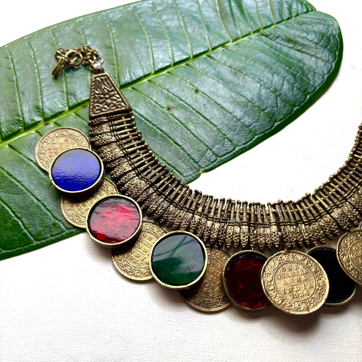 Paisa Choker with Glasswork Necklace