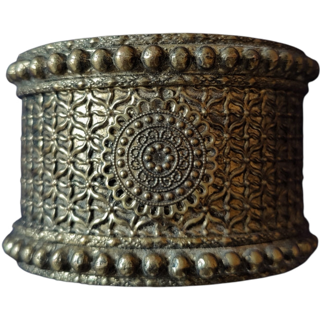 Golden Carving Cuff image 0