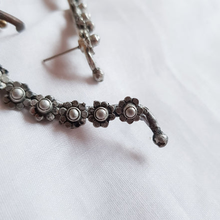 Datura Dash Earcuffs image 1