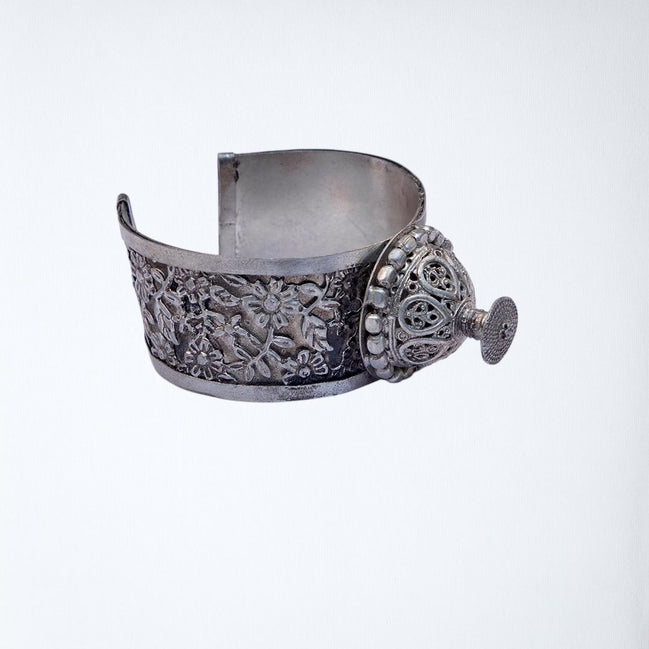 Embossed Kada image 0