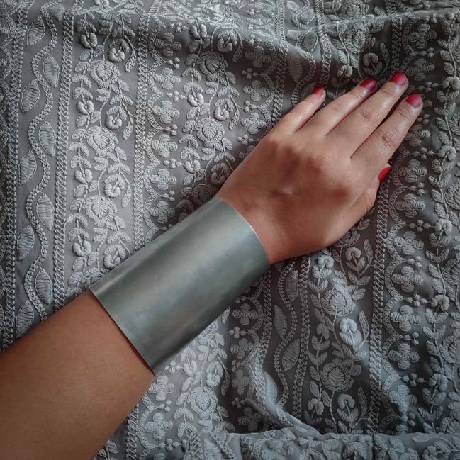 Unornamented Cuff