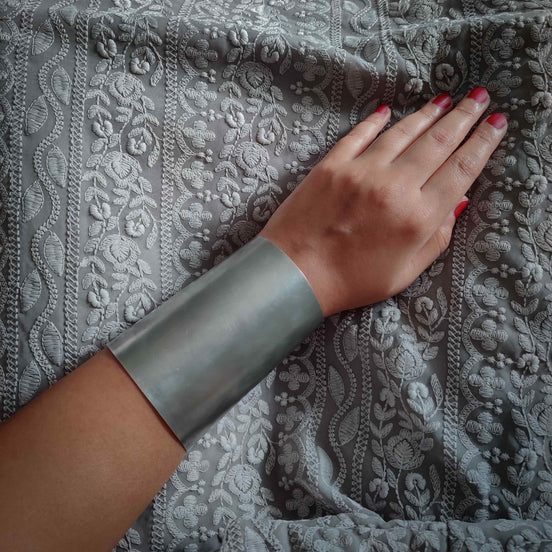 Unornamented Cuff
