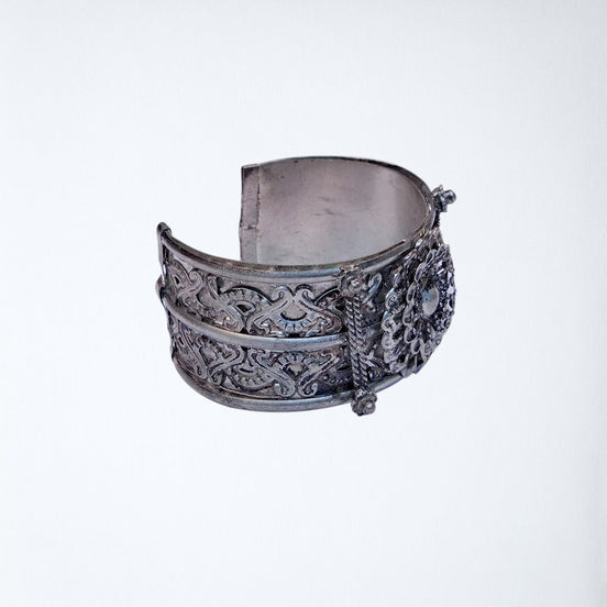 Quilled Flower Kada image 1