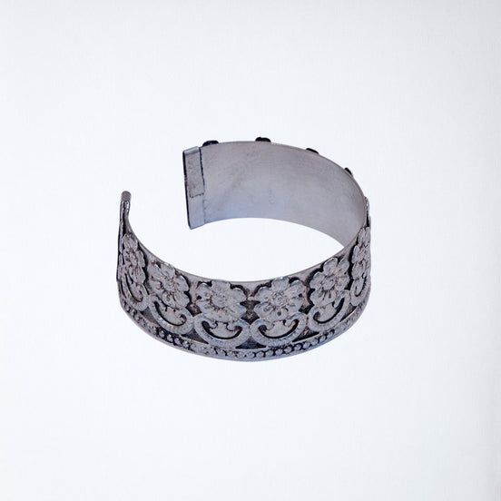 Simple Floral Kada image 1