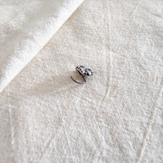 Wired Nose Pin image 1