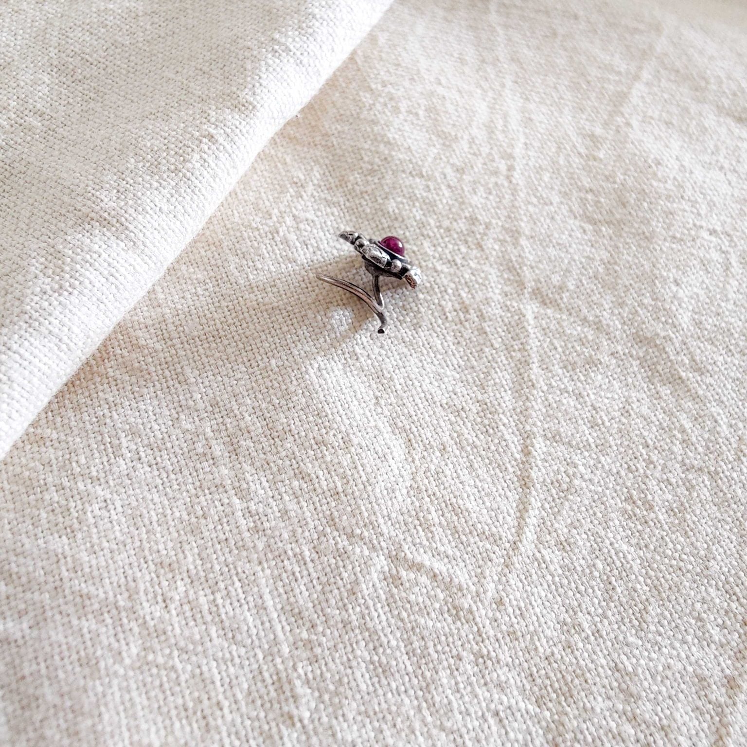 Wired Nose Pin image 1