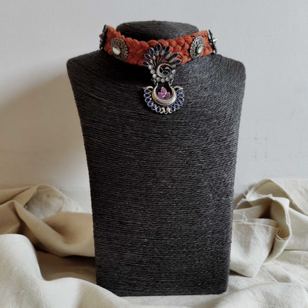 Embellished Thread Choker Necklace