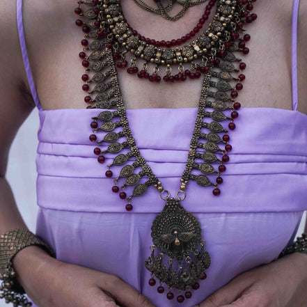 Morni Haar With Ruby Glass Necklace